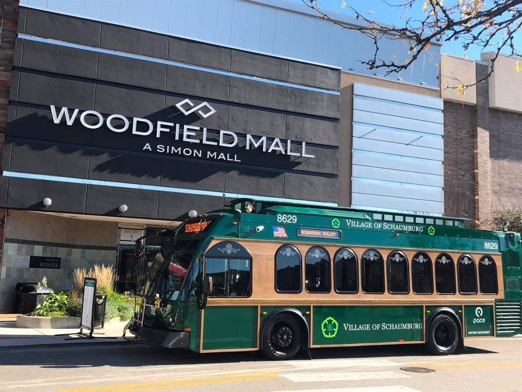 Trolley_at_Woodfield_046dd3c4-a6cb-41eb-b862-22bbb198863a
